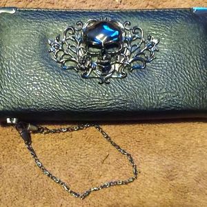 Skull wallet NWOT